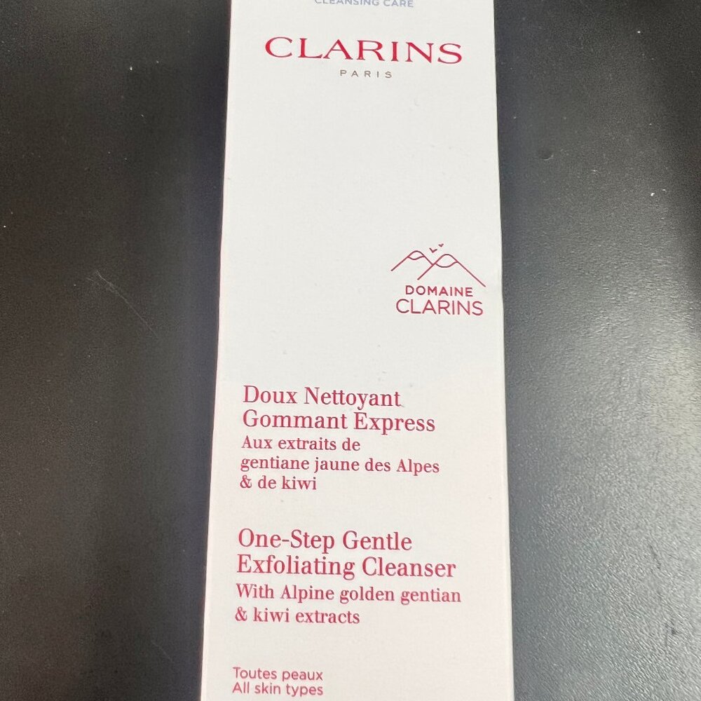 Clarins Paris One Step Gentle Exfoliating Cleanser w/ Extracts 125ml/ 3.9 Oz